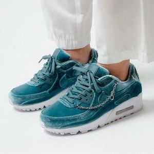 Nike Air Max 90 (Lucky Charms)